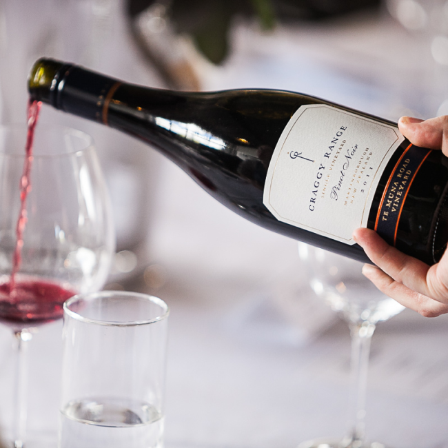 Pour